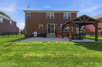 1107 Crossings Cove Ct, Louisville, KY 40245