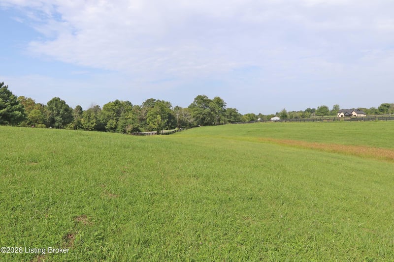 1107 Equestrian Lakes Ln, Finchville, KY 40022