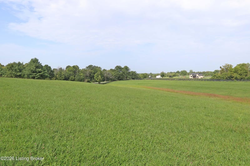 1107 Equestrian Lakes Ln, Finchville, KY 40022