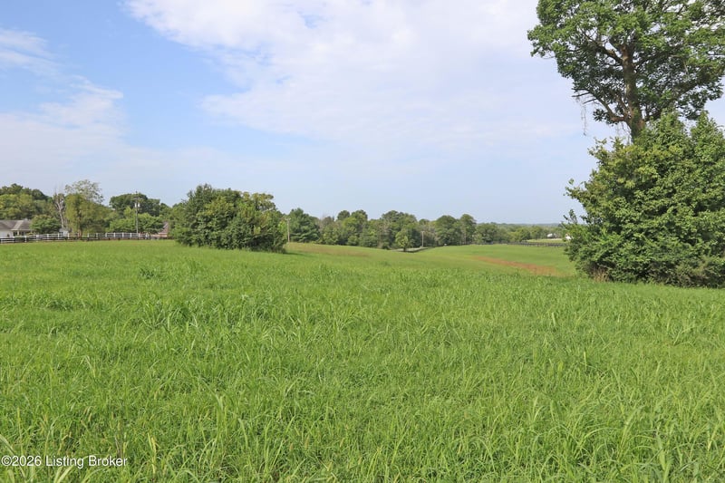 1107 Equestrian Lakes Ln, Finchville, KY 40022
