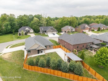 1109 Dora Dr, Sellersburg, IN 47172