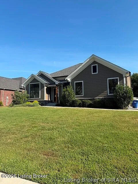 1109 Dora Dr, Sellersburg, IN 47172