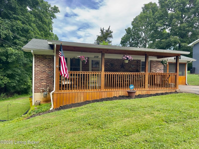 1109 Evelyn Dr, Radcliff, KY 40160