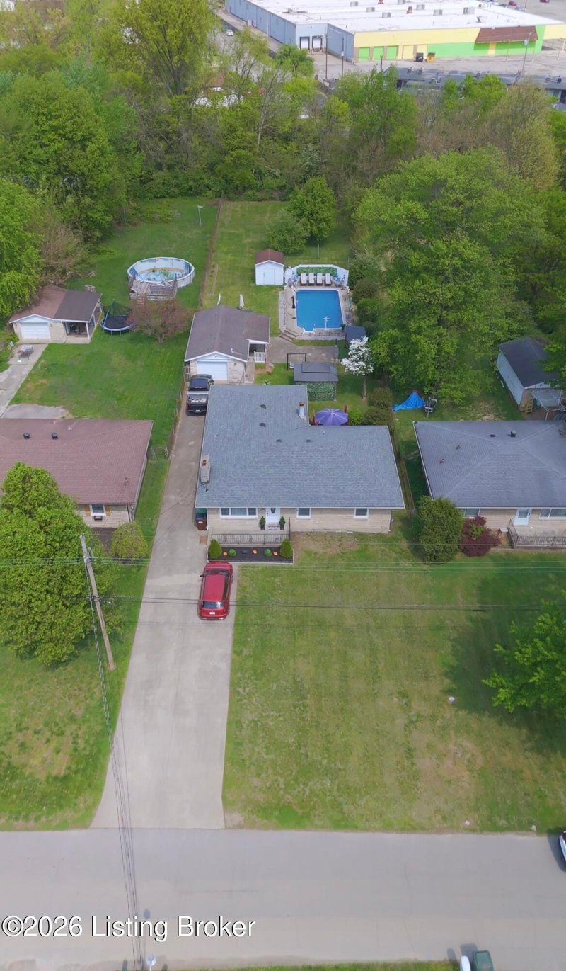 1109 Lavista Way, Louisville, KY 40219