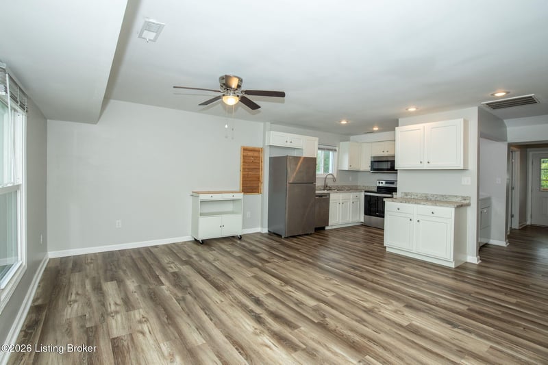 11098 S Preston Hwy, Lebanon Junction, KY 40150