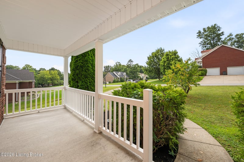 111 Chesapeake Trl, Coxs Creek, KY 40013