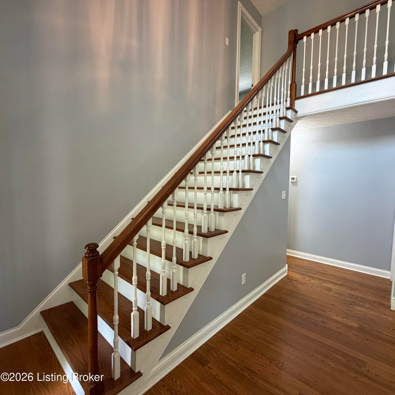111 N Salem Dr, Bardstown, KY 40004