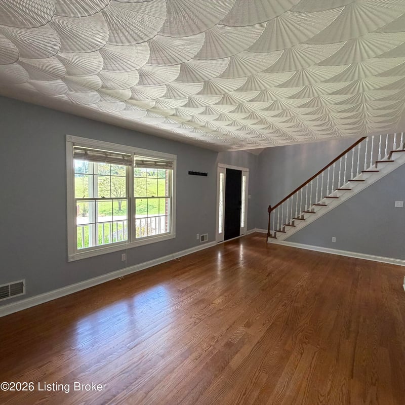 111 N Salem Dr, Bardstown, KY 40004