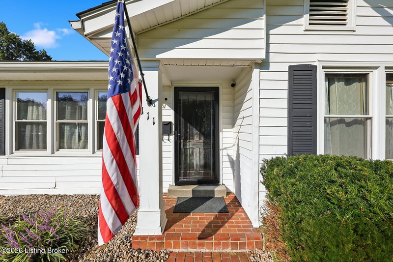 111 Park Ln, Lawrenceburg, KY 40342