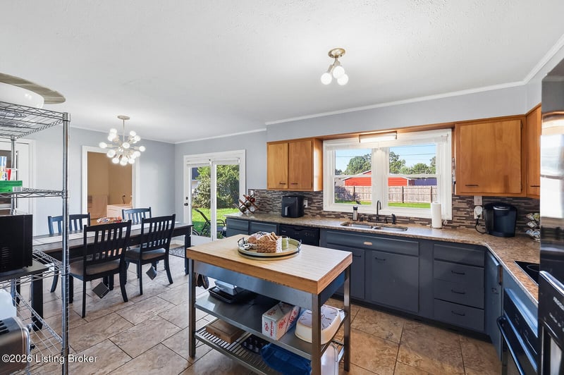 111 Park Ln, Lawrenceburg, KY 40342