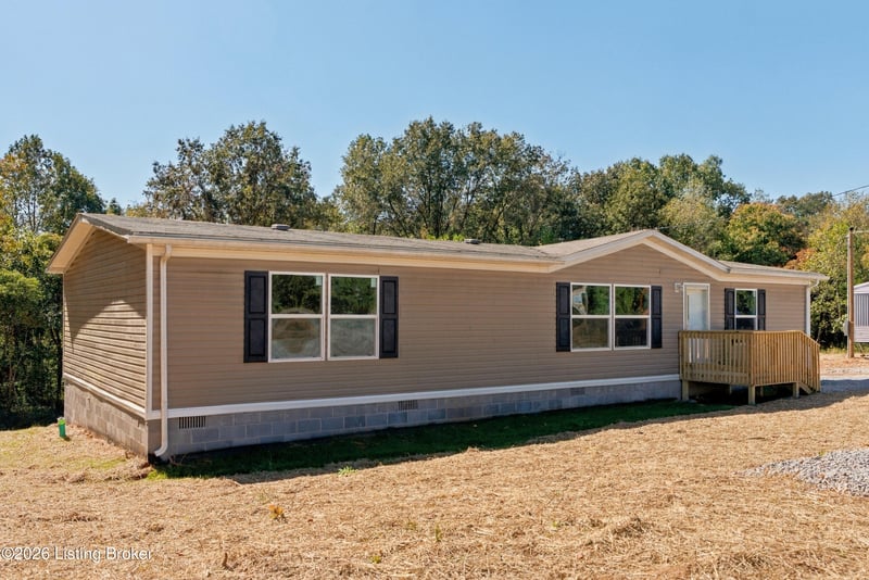111 Phillips Ln, Vine Grove, KY 40175