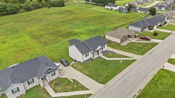 111 Redwood Dr, Bardstown, KY 40004