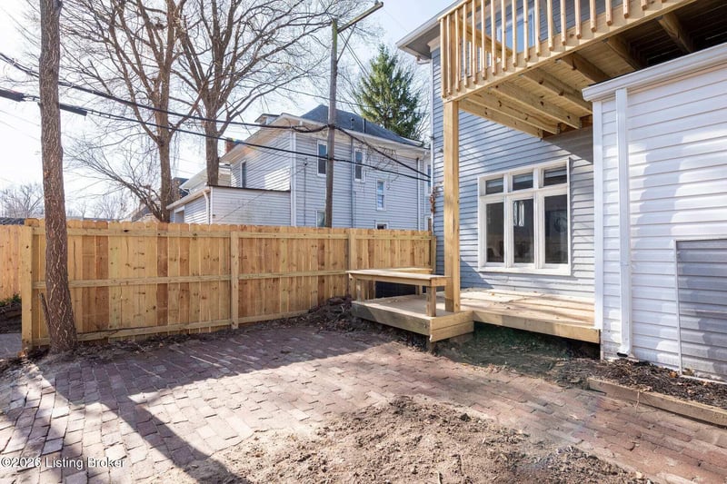 111 S Bayly Ave, Louisville, KY 40206