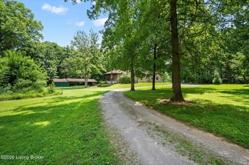 11108 Shady Hollow Dr, Louisville, KY 40241