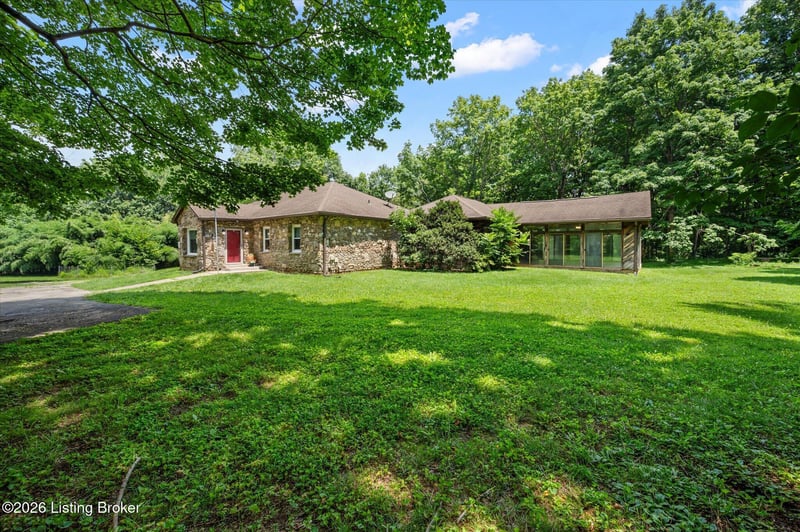 11108 Shady Hollow Dr, Louisville, KY 40241