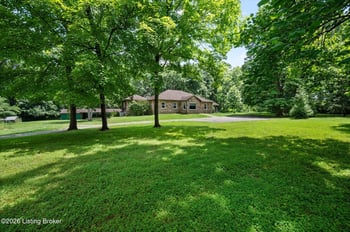 11108 Shady Hollow Dr, Louisville, KY 40241