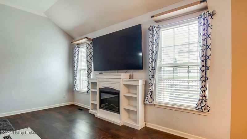 11109 Pebble Tc, Louisville, KY 40229