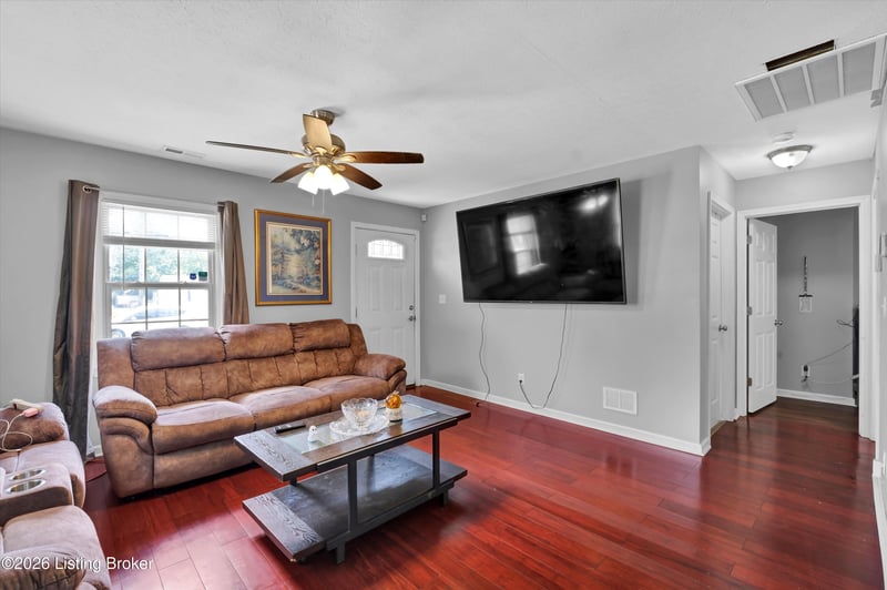 1111 W Indian Trl, Louisville, KY 40213