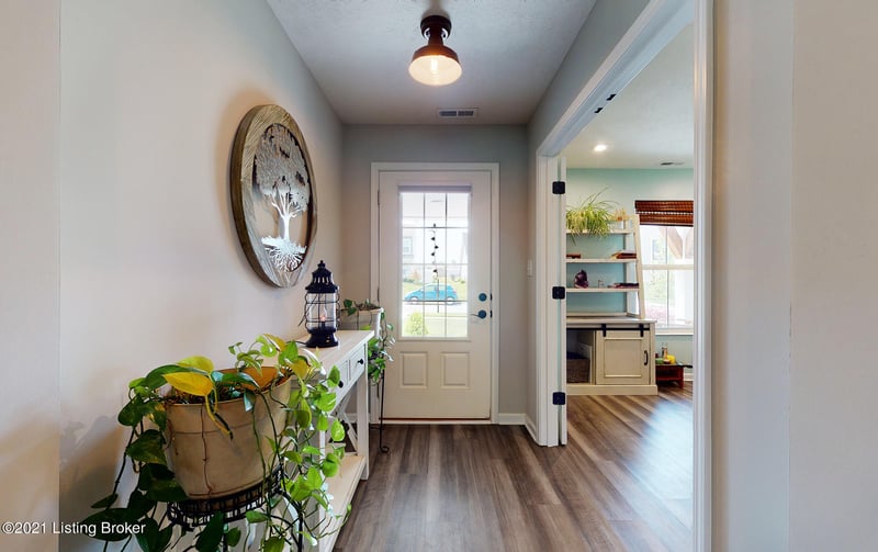 11113 Kaufman Farm Dr, Louisville, KY 40291