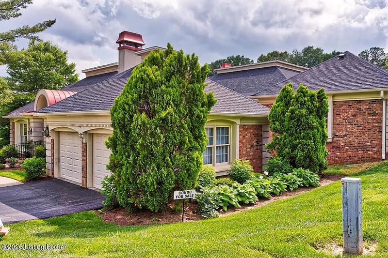 1112 Chamberlain Hill Rd, Louisville, KY 40207