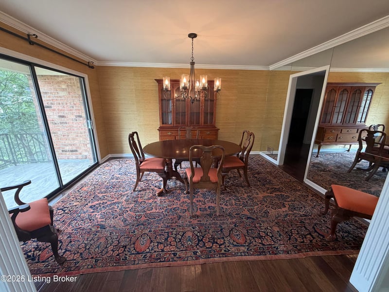 1112 Chamberlain Hill Rd, Louisville, KY 40207