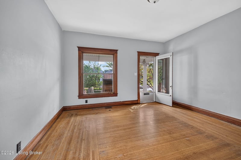1112 Milton St, Louisville, KY 40217