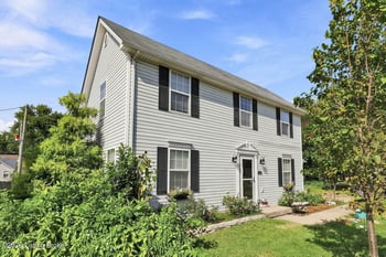 1117 Leathers Ln, Frankfort, KY 40601