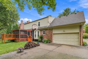 1118 Blackthorn Rd, Louisville, KY 40299