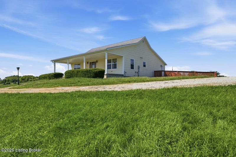 1119 Ballard Rd, Lawrenceburg, KY 40342