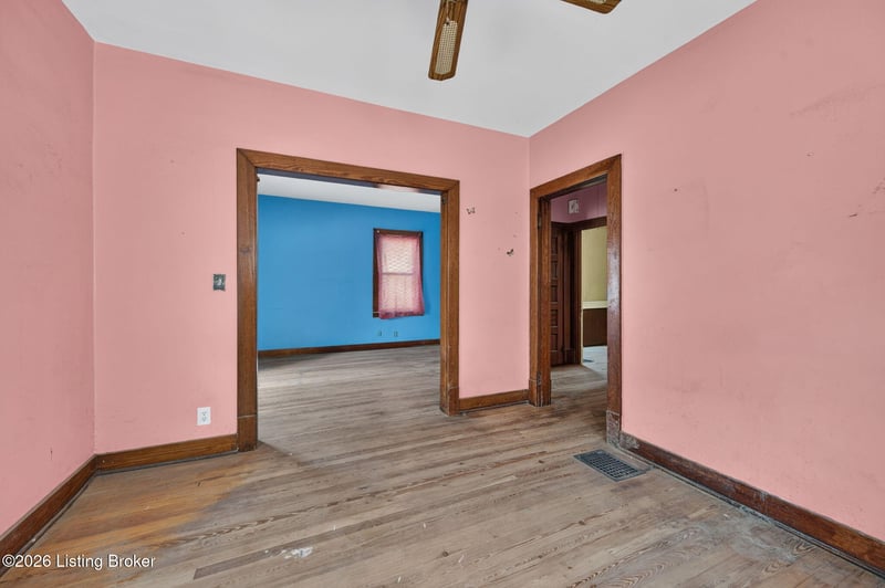 1119 E Burnett Ave, Louisville, KY 40217