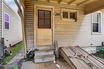 1119 E Burnett Ave, Louisville, KY 40217