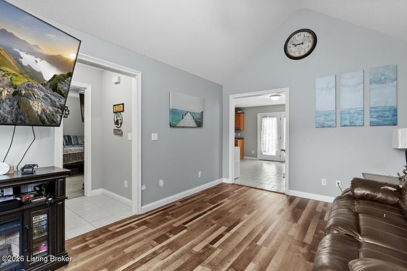 112 Camellia Ave, Bardstown, KY 40004