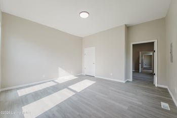 112 Dr W J Hodge St, Louisville, KY 40203