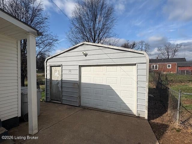 112 S Kennett Ave, Bardstown, KY 40004