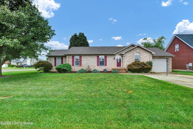 112 Tyler Dr, Shepherdsville, KY 40165