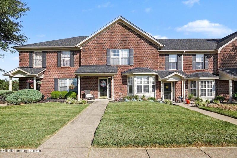 11203 Sandwood Pl, Louisville, KY 40272