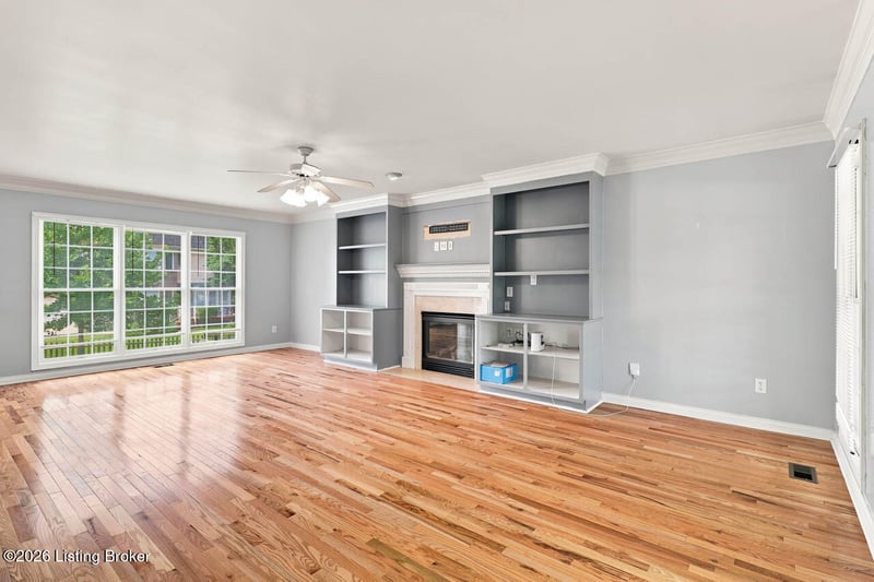 11206 Sewell Dr, Louisville, KY 40291