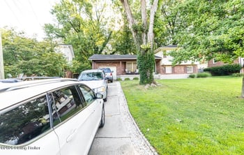 1121 Hennepin Dr, Louisville, KY 40214