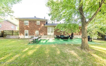 1121 Hennepin Dr, Louisville, KY 40214