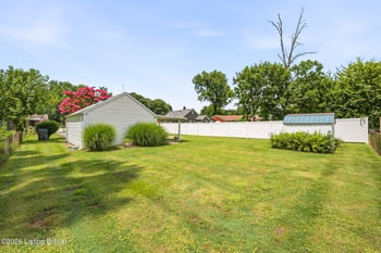 1122 W Indian Trl, Louisville, KY 40213