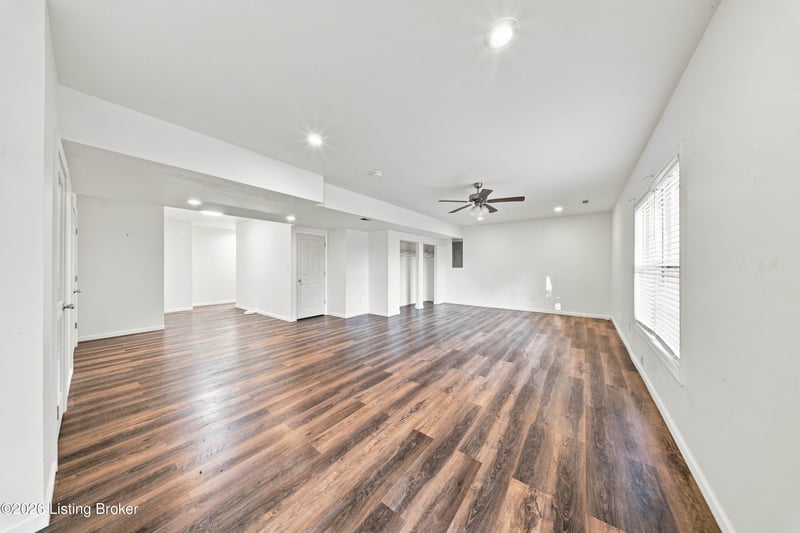 1125 Summit Dr, Shelbyville, KY 40065