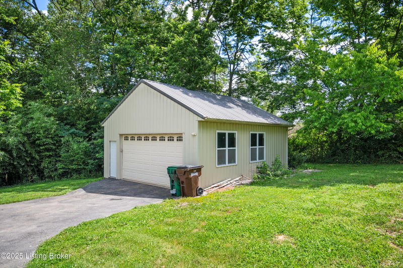1126 Lagrange Rd, New Castle, KY 40050