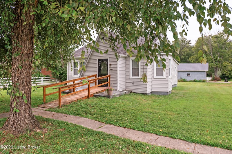 11273 Preston Hwy, Lebanon Junction, KY 40150