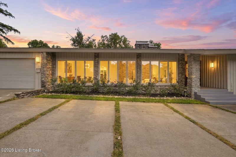 1128 Rostrevor Cir, Louisville, KY 40205