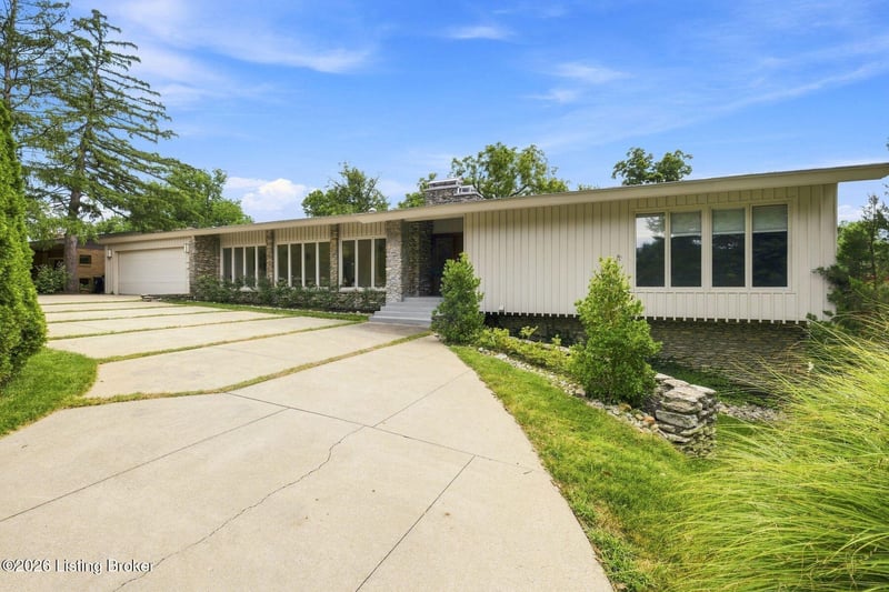 1128 Rostrevor Cir, Louisville, KY 40205