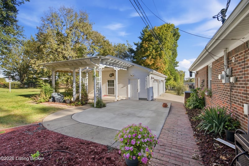 113 Carolyn Ln, Nicholasville, KY 40356