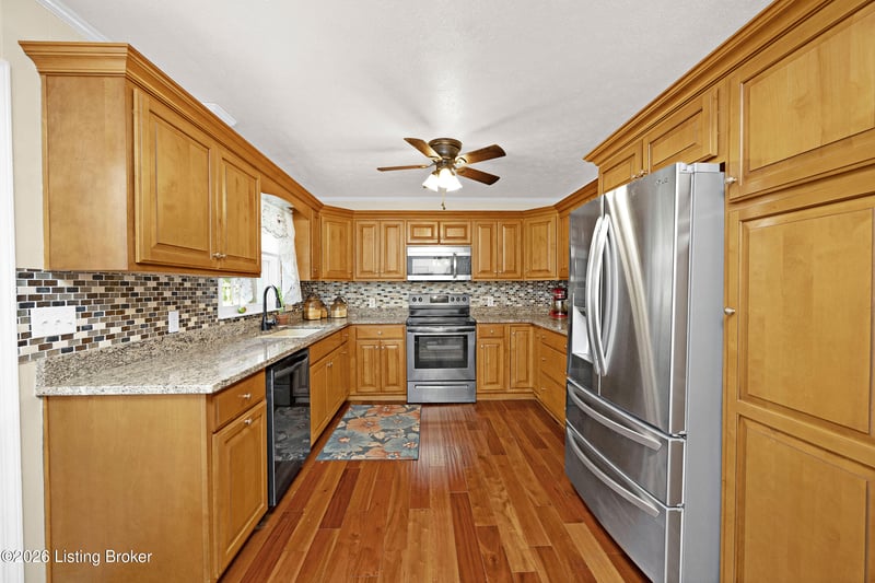 113 Hurstland Dr, Bardstown, KY 40004