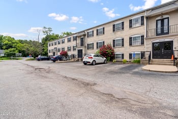 113 Middletown Sq, Louisville, KY 40243