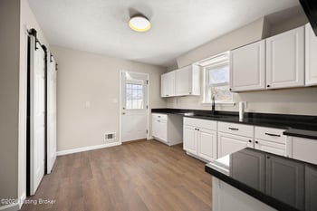 113 N Poplar St, Lebanon Junction, KY 40150
