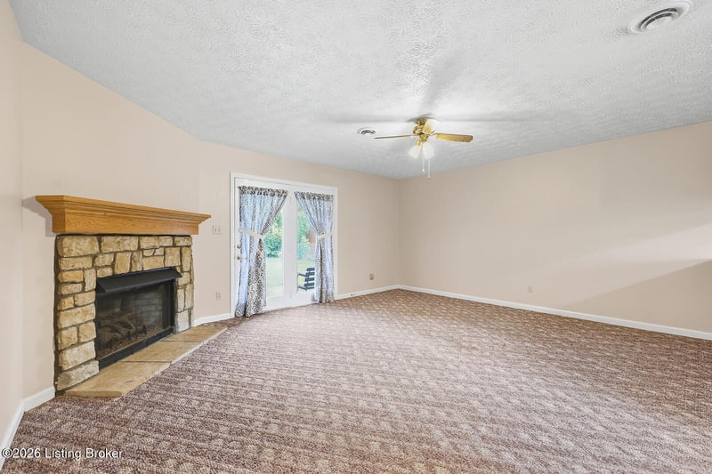 113 Roark Ct, Lawrenceburg, KY 40342